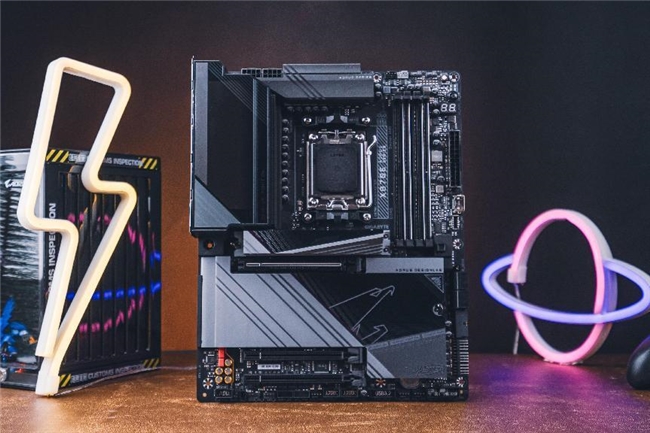 超頻快又準(zhǔn)，技嘉X870系列主板強勢來襲