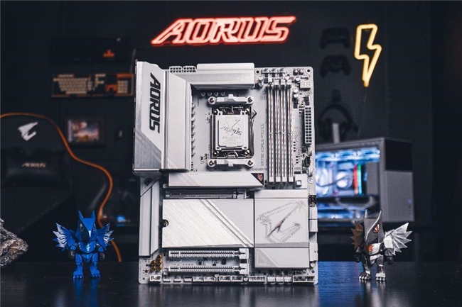 超頻快又準(zhǔn)，技嘉X870系列主板強勢來襲