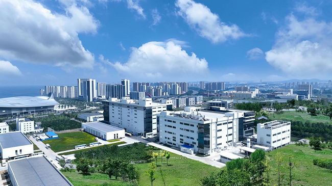 Raythink燧石技術(shù)雙光測溫卡片熱像儀發(fā)布，狹小空間、近距離溫度可視化神器