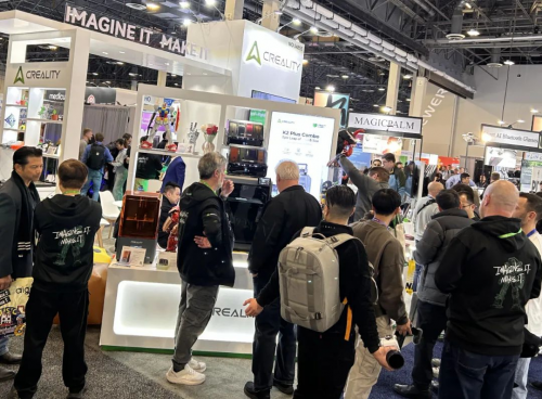 創(chuàng)想三維多款新品亮相CES 2025，多色打印觸手可及