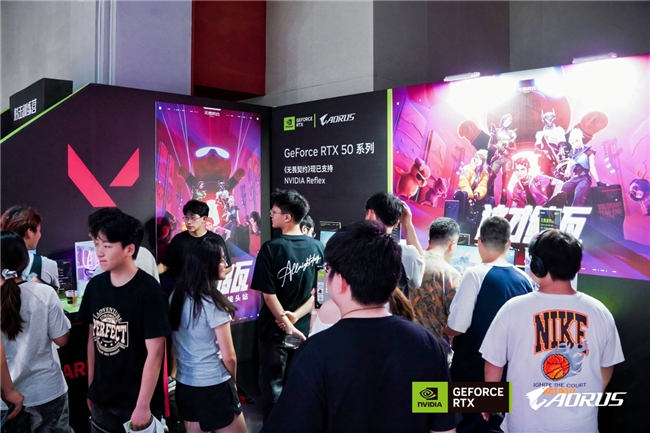 玩家齊赴技嘉AORUS DAY山城之約，RTX 50“嘉”速營奏響電競狂想曲