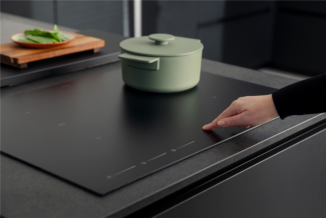 以玻璃為媒，與改革同頻：肖特玻璃從產(chǎn)業(yè)鏈“隱形”處引爆創(chuàng)新