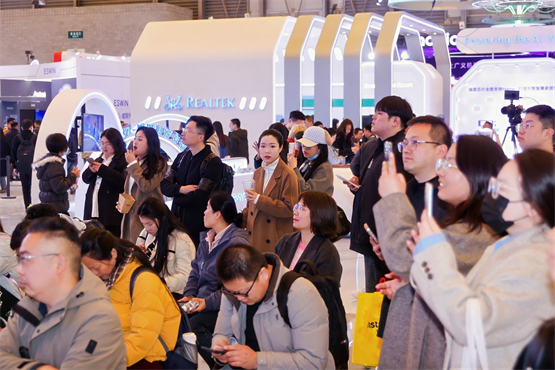 銳億剃須刀創(chuàng)新升級，實(shí)力榮獲AWE艾普蘭獎(jiǎng)