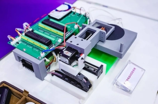 紫光同芯無(wú)線充電解決方案首度亮相2023（秋季）亞洲充電展