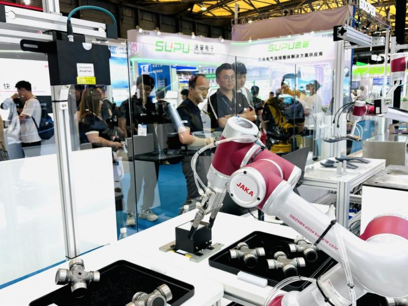 向新而行 智領(lǐng)未來！中科融合光學智能傳感新質(zhì)生產(chǎn)力 賦能汽車智能制造