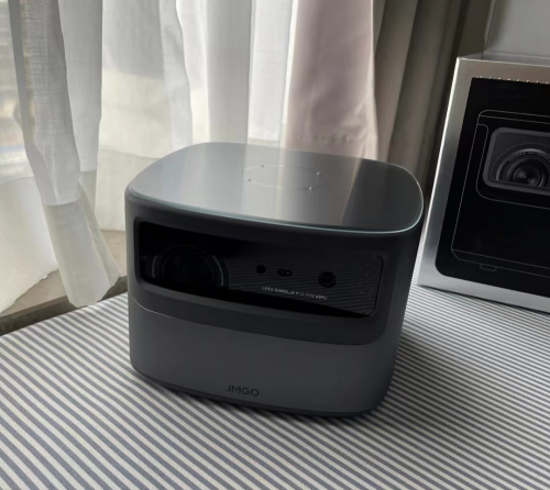 測評丨超清時代來臨，三款4K高端投影機對比