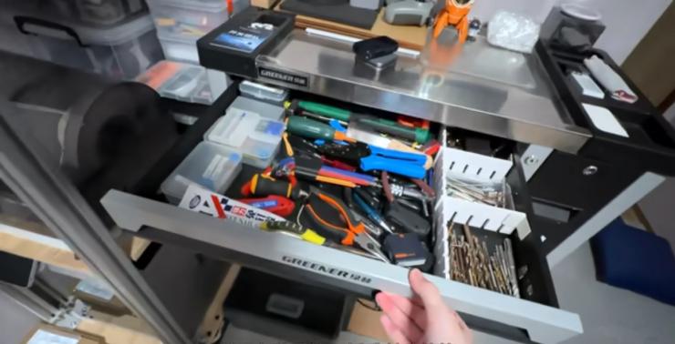 看完稚暉君的工作臺，我慕了~