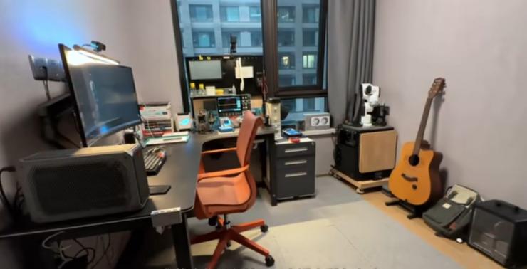 看完稚暉君的工作臺，我慕了~