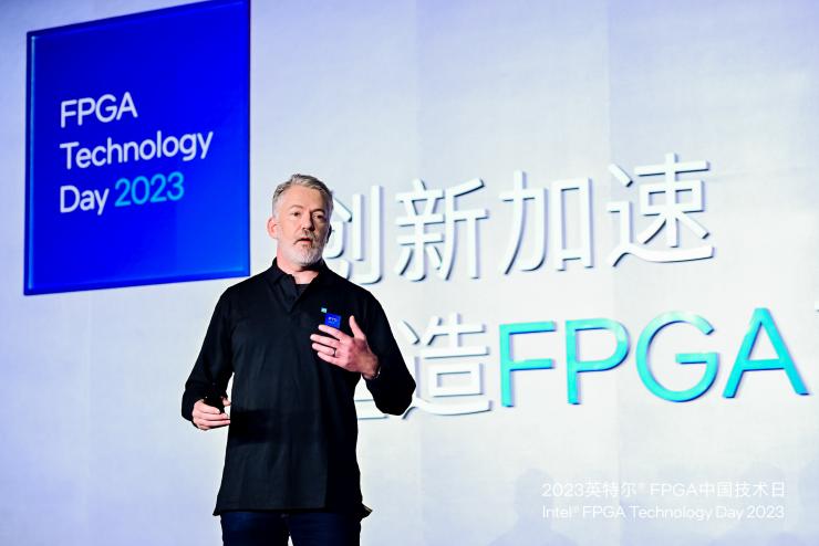 英特爾多款新品齊發(fā)，F(xiàn)PGA領(lǐng)域再獲突破！