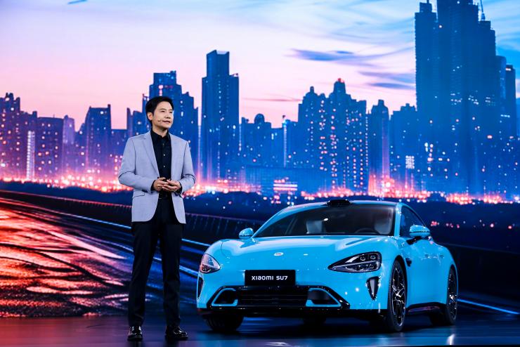 雷軍宣布暫別小米手機(jī)！