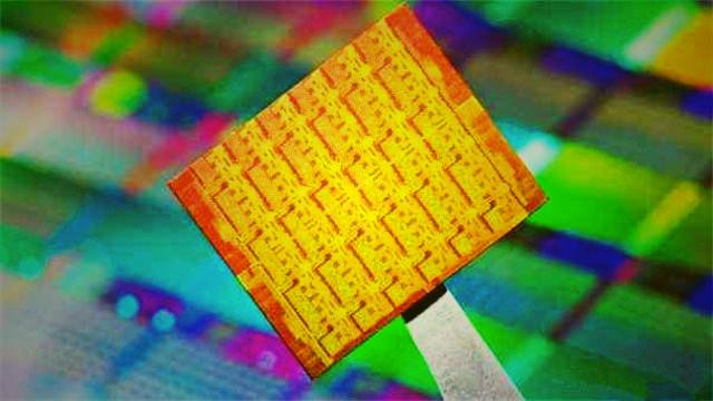 曝臺積電正在研發(fā)全新芯片封裝技術(shù)——“方形晶圓”！