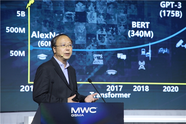 突破瓶頸！英特爾Battlematrix方案解鎖企業(yè)級(jí)AI推理新可能