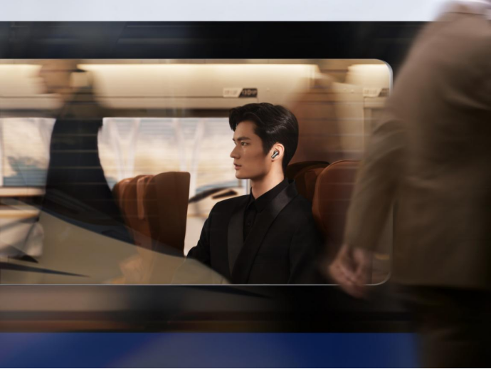 華為Mate 50系列手機(jī)發(fā)布，高端商務(wù)手機(jī)手表耳機(jī)“三件套”終于齊了！