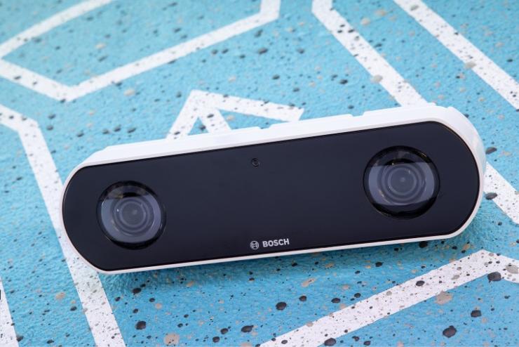 全球首例：博世與梅賽德斯-奔馳合作推出的自動泊車技術(shù)獲批商用