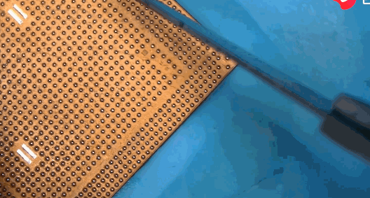 詳解修復(fù)焊接BGA芯片過程