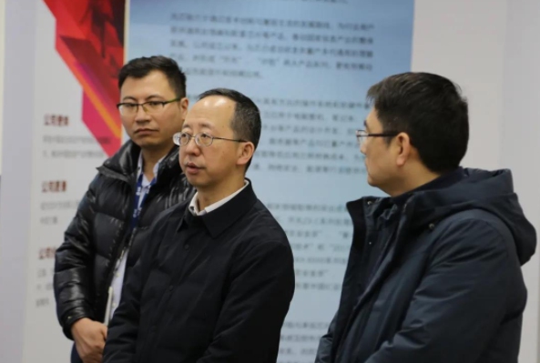 開(kāi)工送祝福 聯(lián)和投資領(lǐng)導(dǎo)一行到兆芯走訪慰問(wèn)