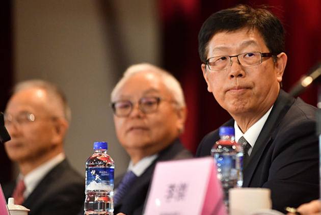 富士康董事長(zhǎng)劉揚(yáng)偉視察鄭州工廠