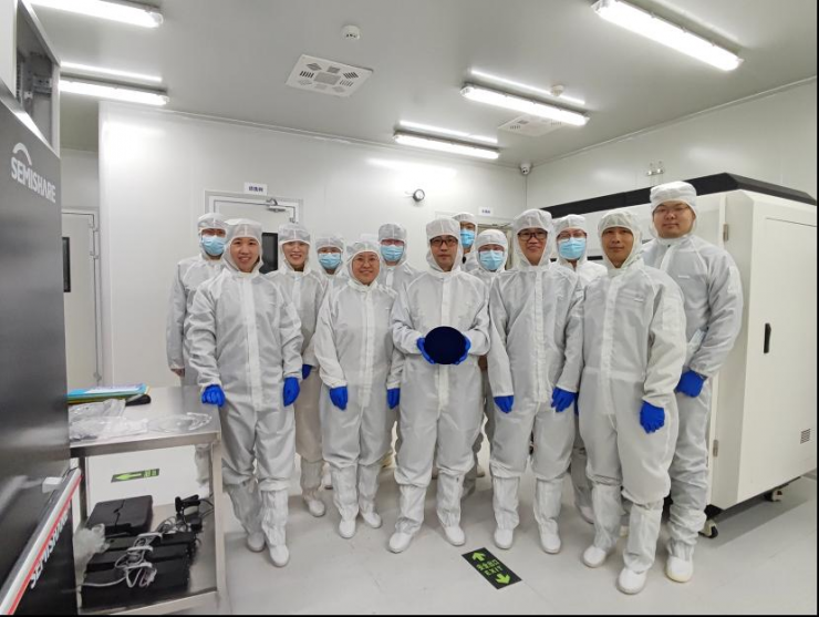 突破！西安高校團(tuán)隊(duì)從 8 英寸硅片制備出氧化鎵外延片~