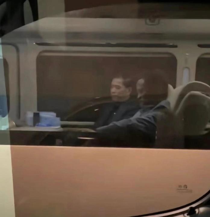 馬云回國，現(xiàn)身杭州大談?ChatGPT，支付寶高管大變動！