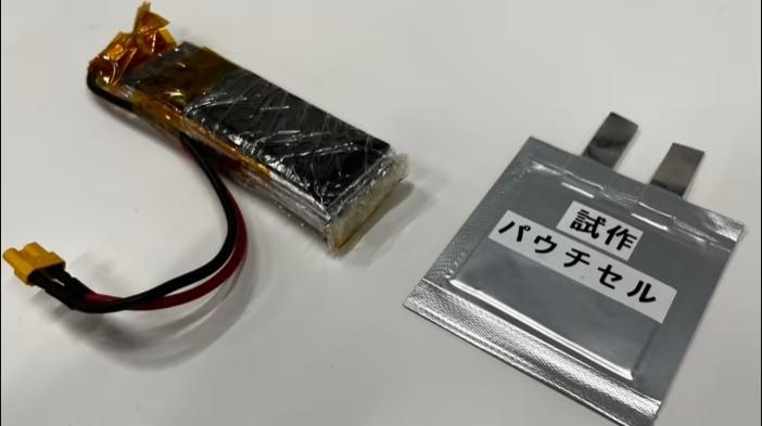3 分鐘充滿 80%，松下將量產(chǎn)無人機(jī)用全固態(tài)電池