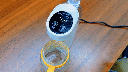 納祥科技迷你即熱飲水機方案：采用低噪音抽水泵穩(wěn)定輸水，降噪20%