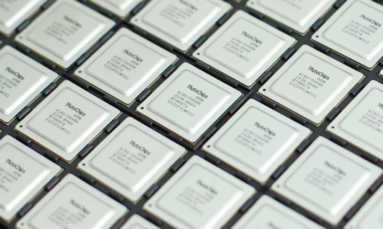 四維圖新高精度地圖、智能座艙芯片AC8015分獲佐思年度金智獎(jiǎng)