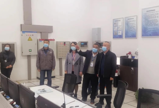 堅(jiān)守底線思維，確保落實(shí)安全生產(chǎn)和疫情防控工作