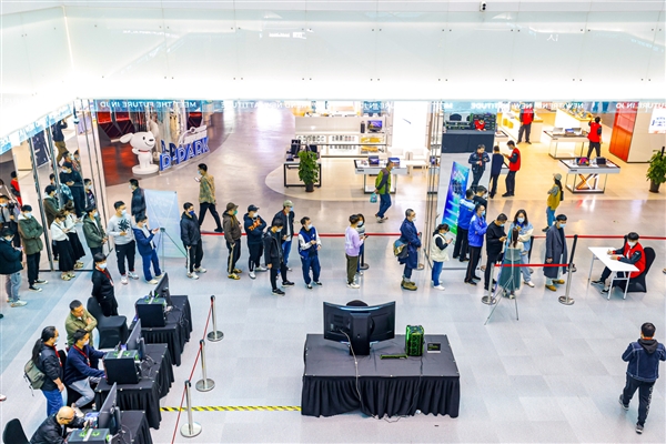 速度穿越！沈陽京東MALL GeForce RTX 4090 線下首發(fā)活動盛況