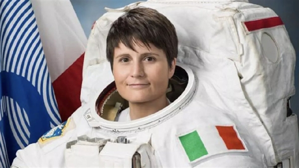 歐洲女航天員在太空寫中國古文成網(wǎng)紅！本人回應(yīng)：感謝漢學(xué)家朋友