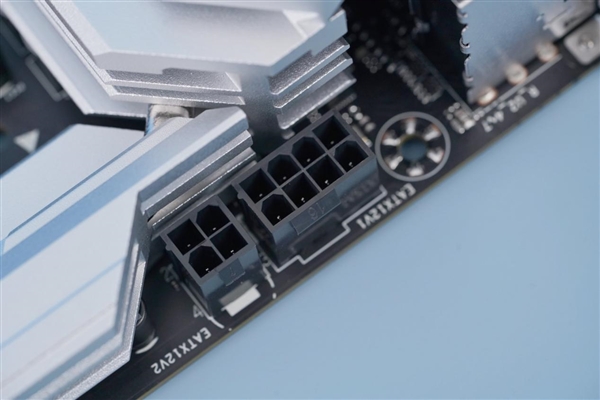 13代酷睿絕配！銘瑄終結(jié)者Z790M D5主板圖賞