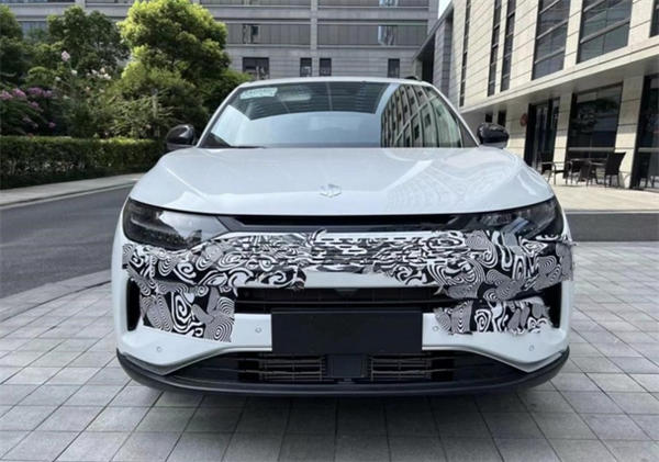 被噴落后又如何！增程成香餑餑：無(wú)續(xù)航焦慮的零跑C11曝光