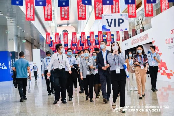 現(xiàn)場VIP專業(yè)觀眾團