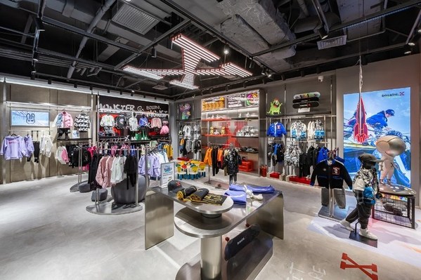 Bossini. X Kids全國(guó)首店亮相上海中山公園龍之夢(mèng)購(gòu)物中心