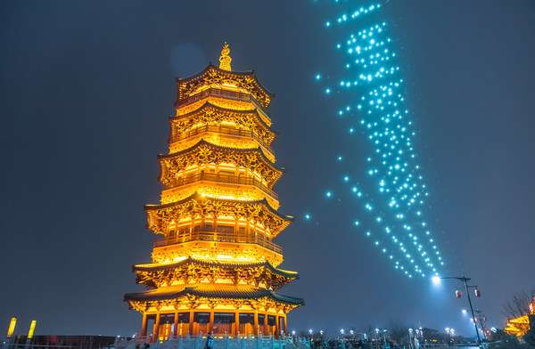 青春瀍河 創(chuàng)新瀍河丨頤高燈光秀精彩綻放