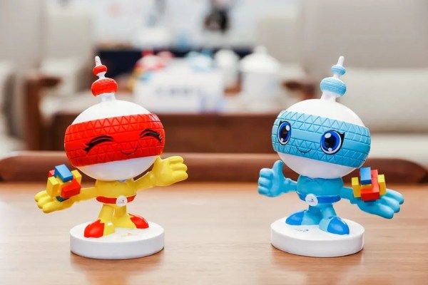 上海第46屆世界技能大賽吉祥物能能和巧巧 上海第46屆世界技能大賽吉祥物能能和巧巧