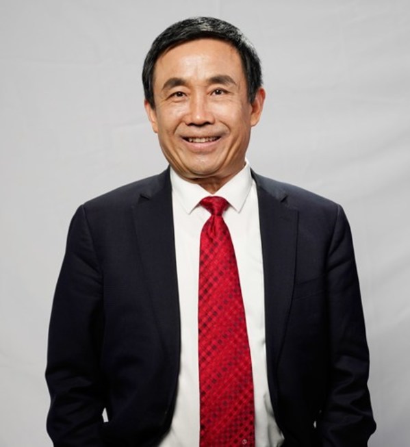 東華軟件股份公司董事長薛向東 東華軟件股份公司董事長薛向東