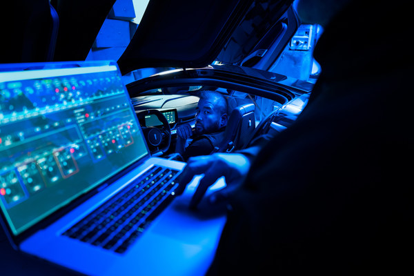 Automobili Pininfarina Battista Sound 3 -> Automobili Pininfarina Battista Sound 3