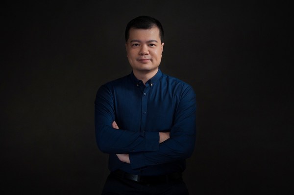 國際人類蛋白質(zhì)組計(jì)劃執(zhí)行委員會常務(wù)委員、承啟生物首席科學(xué)家、暨南大學(xué)教授張弓