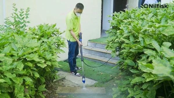 以愛護(hù)航，聯(lián)合抗疫 | 力奇清潔設(shè)備公益校園行