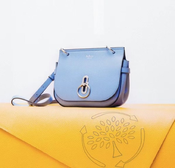 Mulberry推出極低碳包袋系列，在碳中和的薩默塞特工廠用世界上最低碳的皮革獨(dú)具匠心制作而成