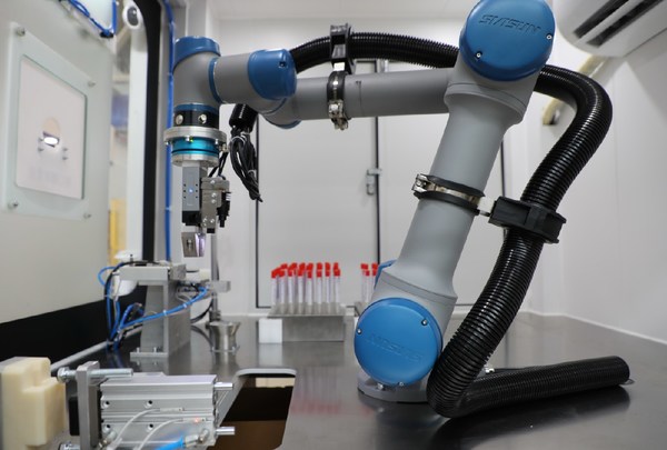 中科新松多可便民核酸采樣亭落地上海多個(gè)園區(qū)&社區(qū)