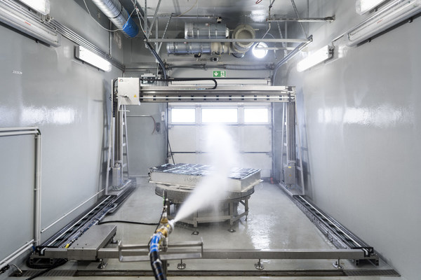 TUV萊茵建立電動(dòng)汽車(chē)動(dòng)力電池測(cè)試中心