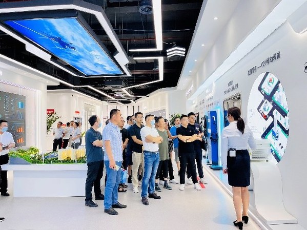 領(lǐng)創(chuàng)新賽道，充享新未來(lái) 2022領(lǐng)充首屆渠道招商會(huì)簽約火爆