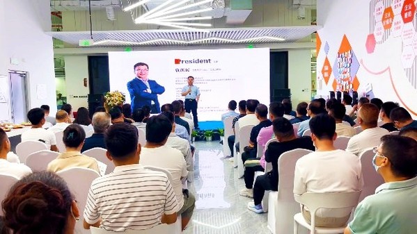 領(lǐng)創(chuàng)新賽道，充享新未來(lái) 2022領(lǐng)充首屆渠道招商會(huì)簽約火爆