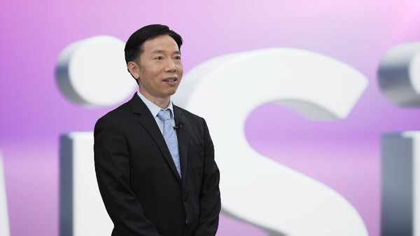 復旦大學附屬眼耳鼻喉科醫(yī)院院長周行濤教授致辭