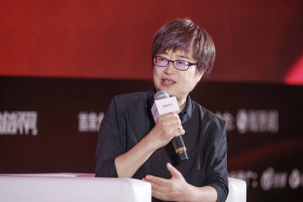 北京大學(xué)保護(hù)生物學(xué)教授、自然保護(hù)與社會發(fā)展研究中心執(zhí)行主任、山水自然保護(hù)中心創(chuàng)始人、2005年“中國青年女科學(xué)家獎”獲得者呂植