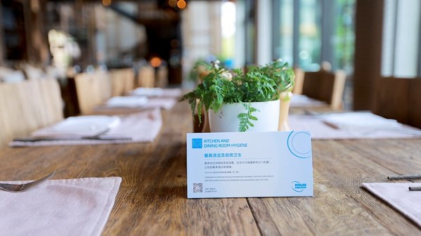 從幕后走到臺前 