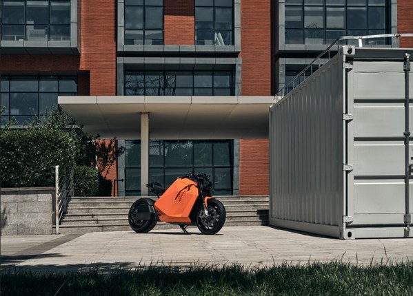 DC100小批量下線，Zoho CRM助力達(dá)芬騎打開新能源機(jī)車市場