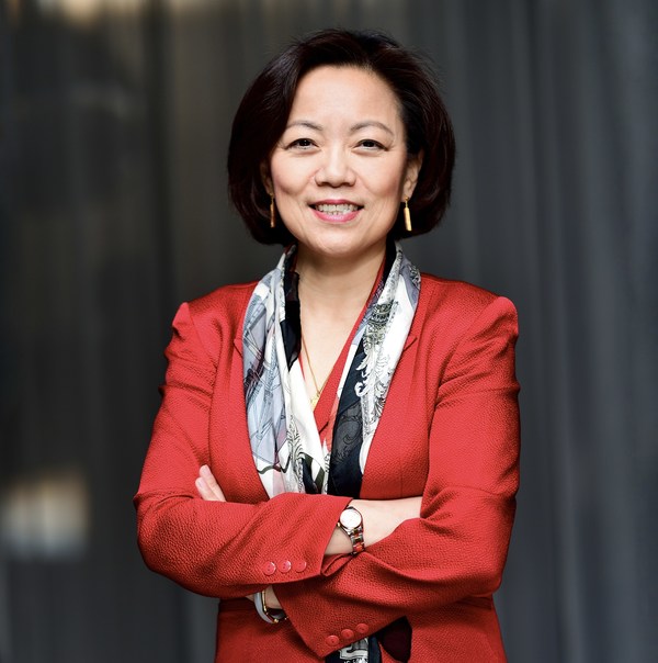 項(xiàng)目公益支持方，諾和諾德全球高級(jí)副總裁兼大中國區(qū)總裁周霞萍女士致辭