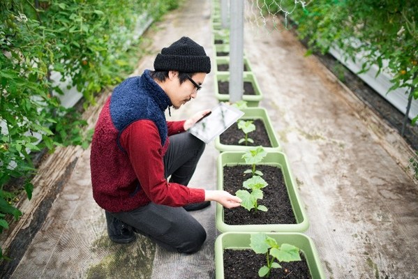 數(shù)據(jù)和 AI能助企業(yè)將可持續(xù)發(fā)展決策融入日常業(yè)務(wù)運(yùn)營，是加速可持續(xù)發(fā)展之旅的核心。
